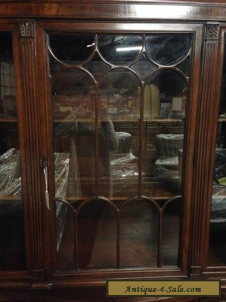 Vintage Mahogany Wood Glass Duncan Phyfe Style China Cabinet