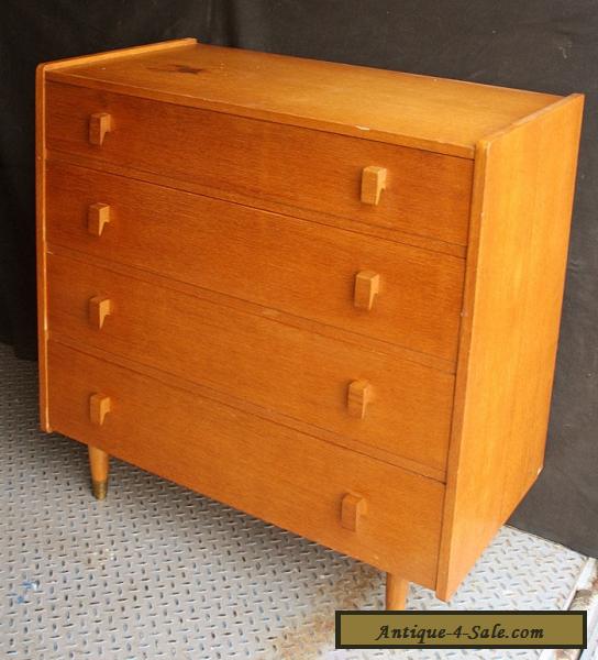 Vintage Antique Solid Oak Wood Wooden Bedroom Dresser Bachelor