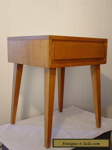 Vintage 1950s Conant Ball Nightstand Russel Wright End Table Mid