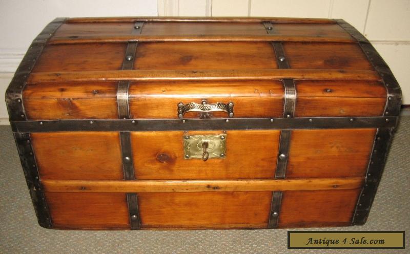 ANTIQUE STEAMER TRUNK VINTAGE VICTORIAN RUSTIC WOODEN STAGECOACH CHEST C1870 for Sale in United ...