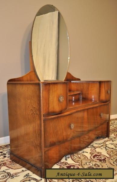 Vintage Art Deco Walnut Stylish Dresser With Mirror Back Dressing