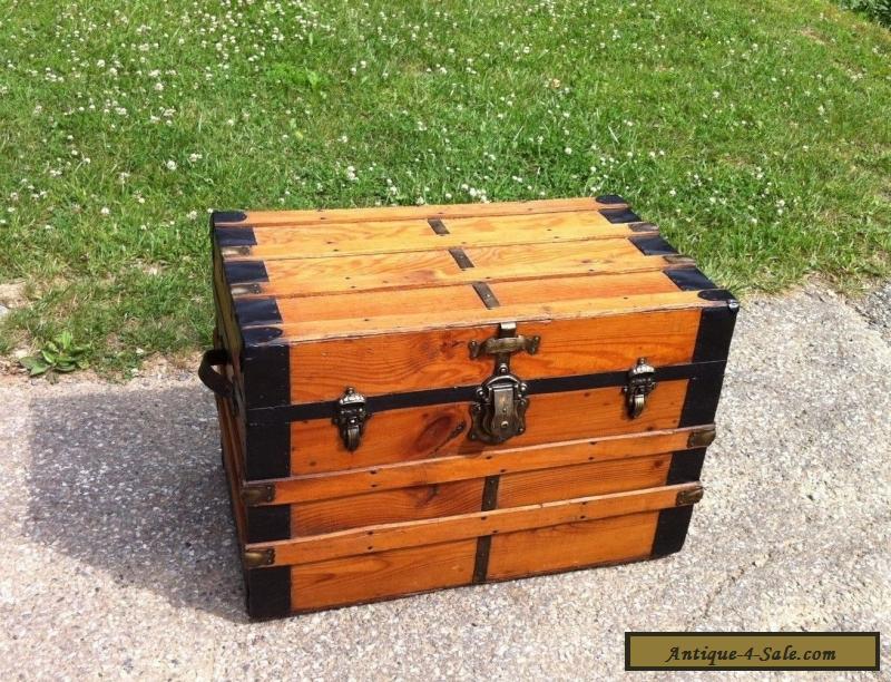 ANTIQUE REFINISHED STEAMER CHEST VINTAGE FLAT TOP COFFEE TABLE TRUNK W/ TRAY for Sale in United ...
