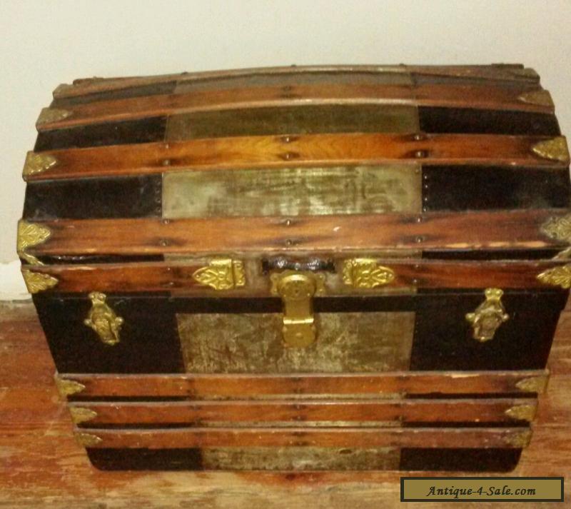 1880 ANTIQUE STEAMER TRUNK VINTAGE VICTORIAN DOME TOP STAGECOACH CHEST for Sale in United States