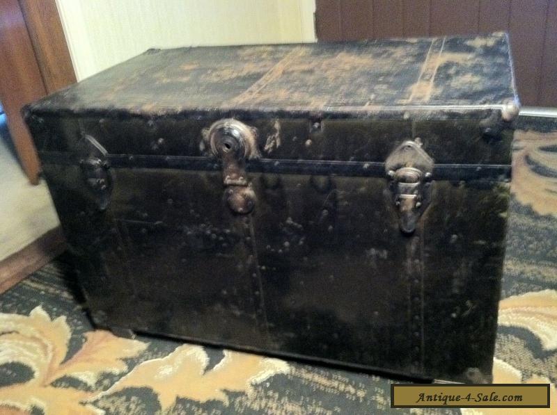 Antique Vintage Steamer Trunk Metal & Wood -Early 1900&#39;s! for Sale in United States