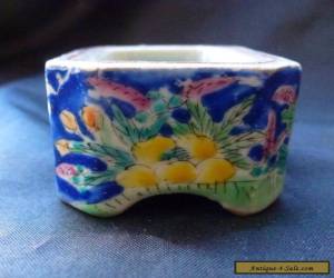 Item CHINESE ANTIQUE PORCELAIN HAND PAINTED POT/DISH for Sale