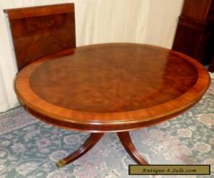 Item DREXEL BANDED MAHOGANY DINING TABLE Chippendale Center Pedestal Style VINTAGE for Sale