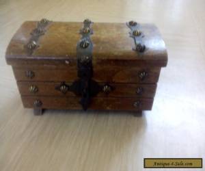 Item vintage wooden trinket box with metal stud deco and metal catch for Sale