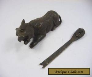 Item Handwork China Old Decorated Copper Usable Tiger Shaped Lock and Key  for Sale