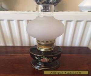 Item Small Vintage oil lamp working order excellent condition for Sale