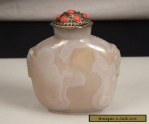 Item Antique Chinese Carved Agate Hardstone Snuff Bottle - Lion Heads  44155 for Sale