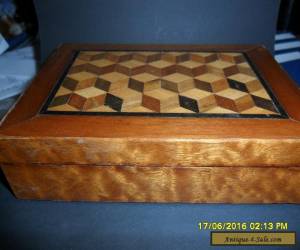 Item vintage wooden inlaid box for Sale
