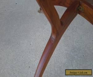 Item Mid Century Modern Spider Leg Table Base for Sale