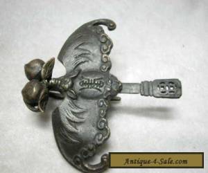 Item Chinese style brass bat carved lock and key for Sale