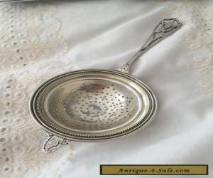 Item ANTIQUE VINTAGE WALLACE STERLING SILVER TEA STRAINER WITH HANDLE for Sale