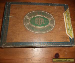 Item antique wooden cigar box retro for Sale
