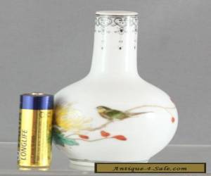 Item Beautiful Vintage Hand Painted Chinese Porcelain Decorative Small Vase for Sale