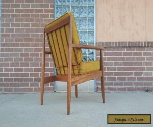 Item Mid Century Danish Modern Lounge Chair with Cushions for Sale