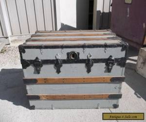 Item ANTIQUE SLAT FLAT TOP STEAMER TRUNK STAGE COACH CHEST COFFEE TABLE for Sale