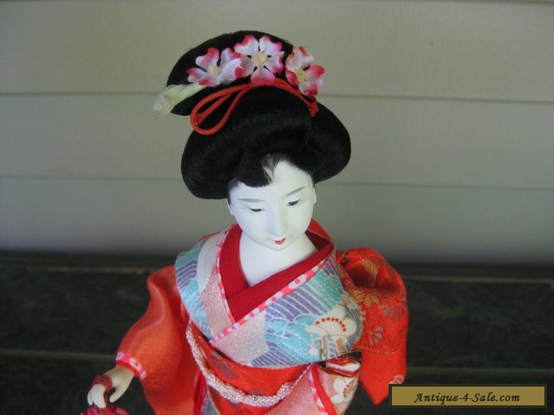 Yoshitoku Japanese Vintage Geisha Doll adorned in Kimono with Temari ...