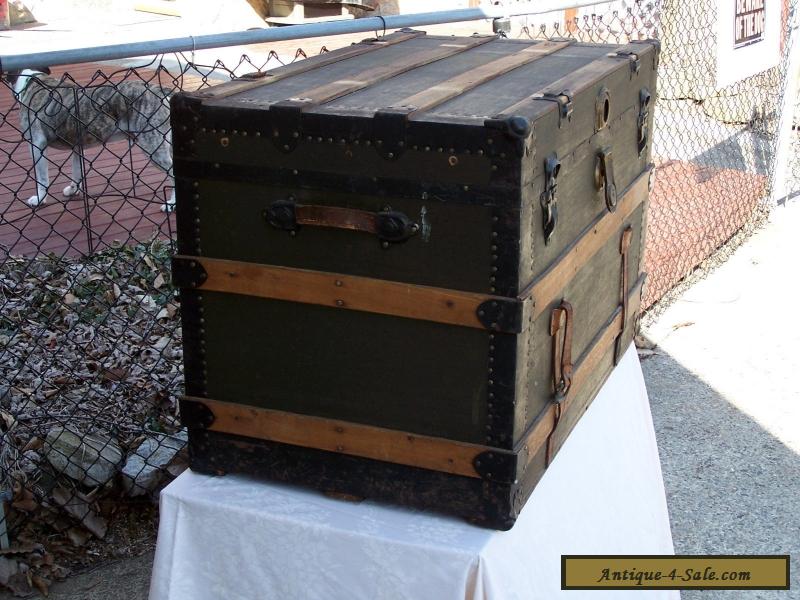 ANTIQUE STEAMER TRUNK VINTAGE VICTORIAN WOODEN FLAT TOP ANTIQUE CHEST for Sale in United States