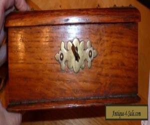 Item VICTORIAN OAK GAMES BOX WITH CARD DISPLAY DECORATION ON LID for Sale