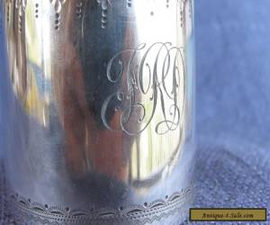 Item Heavy silver christening mug, London 1876 for Sale