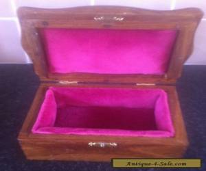 Item VINTAGE WOODEN HAND CARVED BOX WITH PADDED BRUSH VELVET LINING.GREAT DETAIL. for Sale