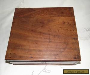 Item VINTAGE WOOD BOX for Sale