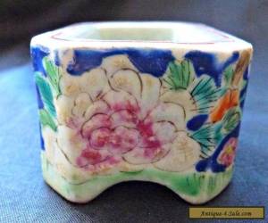 Item CHINESE ANTIQUE PORCELAIN HAND PAINTED POT/DISH for Sale