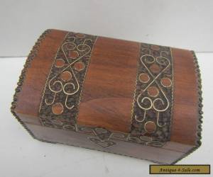 Item Vintage 'Treasure Chest' Style Wooden Trinket Box for Sale