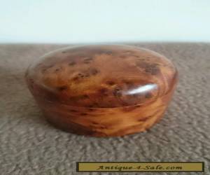 Item VINTAGE BURR WALNUT TREEN WOODEN SNUFF BOX  for Sale