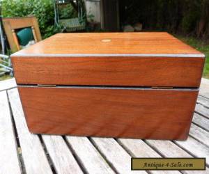 Item LOVELY ANTIQUE VINTAGE MAHOGANY JEWELLERY BOX WITH BRASS INSERTS. for Sale