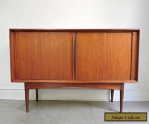 MID CENTURY DANISH MODERN TEAK CREDENZA SIDEBOARD CABINET PEDERSEN & SON for Sale