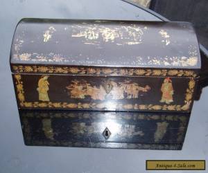 19TH CENTURY LARGE RARE CHINESE BLACK GUILDED LAQUERED DOMED BOX.  for Sale