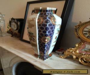 Item Antique vintage Japanese vase for Sale