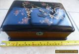 Vintage Chinese Decorated Lacquered Trinket Box for Sale