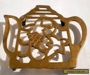 Item SENSATIONAL VINTAGE Ca 1960's SOLID BRASS TEAPOT DESIGNED TEAPOT TRIVET / STAND for Sale