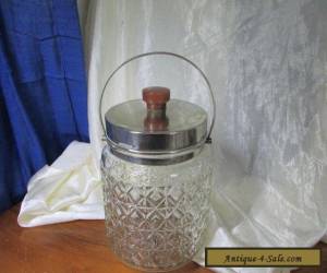 Item SILVERPLATE AND PRESSED GLASS BISCUIT BARREL WITH BAKELITE HANDLE for Sale