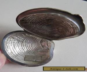 Item RARE VINTAGE TIFFANY & CO STERLING SILVER CLAM SHELL PILLBOX GREAT DETAIL & COND for Sale