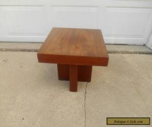 Item  Vintage Mid-Century Danish Modern Walnut Wood End Side Lamp Table Chunky for Sale