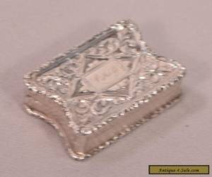 Item Unusual Antique Sterling Silver Gilt Interior Vinaigrette for Sale