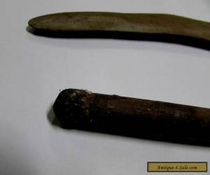 Item ANTIQUE AUSTRALIAN ABORIGINAL CHILDRENS OLD BOOMERANG & CLUB TEACHING MODEL  for Sale